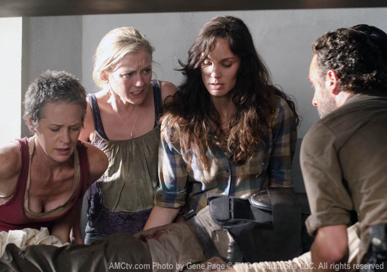Carol Peletier (Melissa McBride), Beth Greene (Emily Kinney), Lori Grimes (Sarah Wayne Callies) and Rick Grimes (Andrew Lincoln) in Episode 2 of The Walking Dead