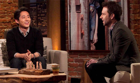 <em>Talking Dead</em> Returns Sun., Feb. 10 With Guests Kevin Smith and Steven Yeun