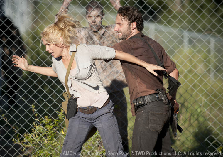 Andrea (Laurie Holden) and Rick Grimes (Andrew Lincoln) in Episode 11 of The Walking Dead