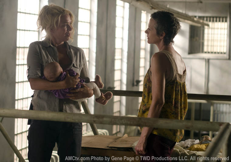 Andrea (Laurie Holden) and Carol Peletier (Melissa McBride) in Episode 11 of The Walking Dead