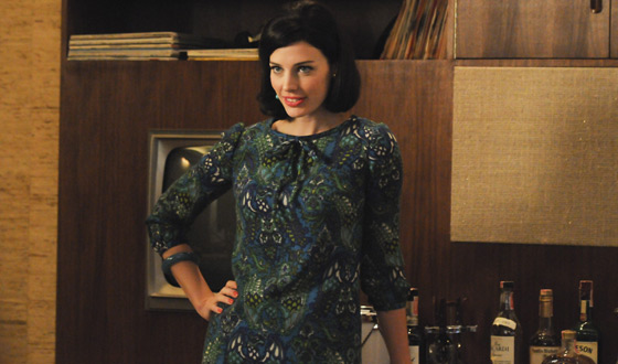 <em>NY Times</em> Talks to Matthew Weiner About Lane Pryce; Jessica Pare Is <em>Elle</em>‘s March Cover Girl