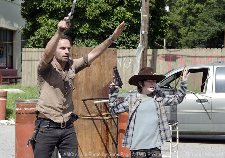 Rick Grimes (Andrew Lincoln) and Carl Grimes (Chandler Riggs) in Episode 12 of The Walking Dead