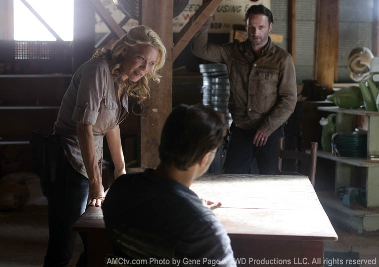 The Governor (David Morrissey), Andrea (Laurie Holden) and Rick Grimes (Andrew Lincoln) in Episode 13 of The Walking Dead