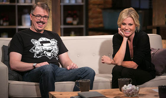 <em>Talking Bad</em> Photos – Chris Hardwick, Vince Gilligan and Julie Bowen on Premiere Episode