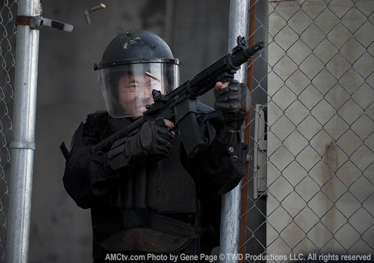 Glenn Rhee (Steven Yeun) in Episode 16 of The Walking Dead
