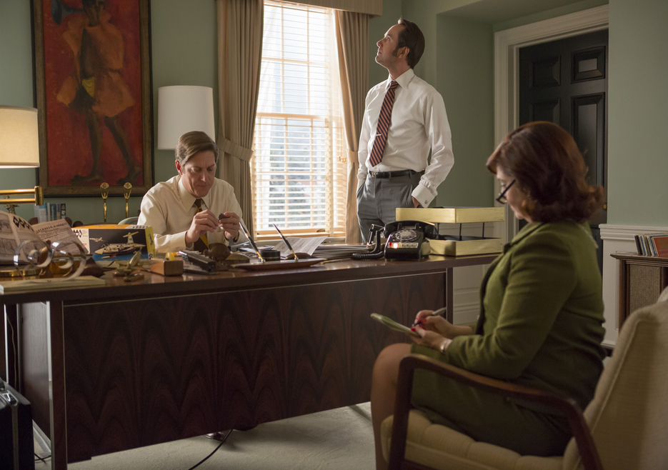 Ted Chaough (Kevin Rahm), Pete Campbell (Vincent Kartheiser) and Dee (Kiva Jump) in Mad Men
