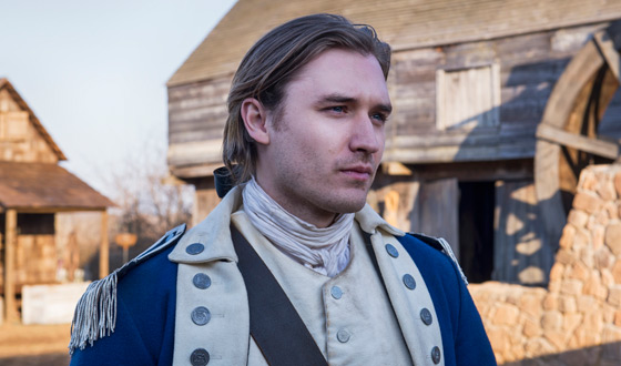 Showrunner Craig Silverstein Speaks With <em>Zap2it</em>; <em>The Independent</em> Applauds Seth Numrich