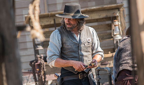 <em>CarterMatt</em> Looks Ahead to Nov. 8 Episode; <em>Den of Geek</em> Applauds Midseason Finale