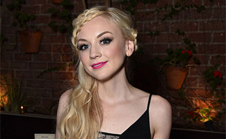 Blogs - The Walking Dead - Photos – The Walking Dead‘s Emily Kinney and ...