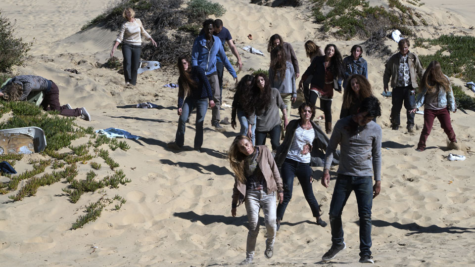 Walkers in Episodio 3 Photo by Richard Foreman/AMC