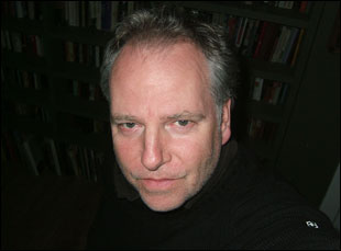 Rotterdam 2009: Guy Maddin Will “Send Me To the ‘Lectric Chair” (photo)