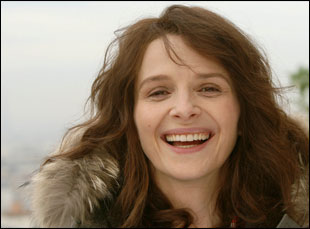 Few Spare Moments for Juliette Binoche (photo)