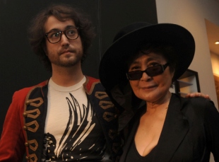 Sean and Yoko (photo)