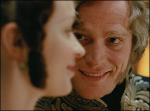 Bowing Down to Paul Bettany (photo)