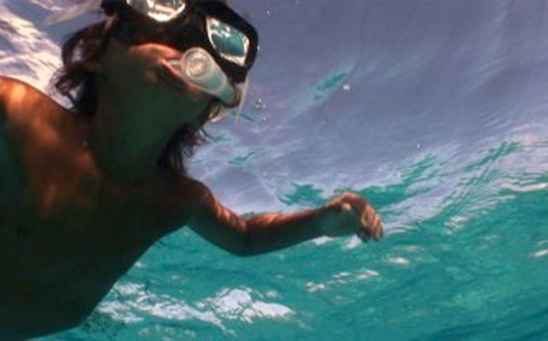 “Alamar,” a Father, a Son and the Sea (photo)