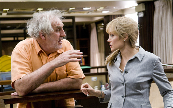 Phillip Noyce Adds a Dash of “Salt” (photo)