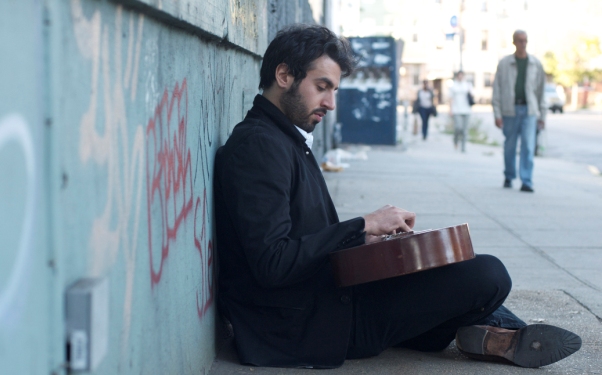 Ari Hest “Business Of America” (photo)