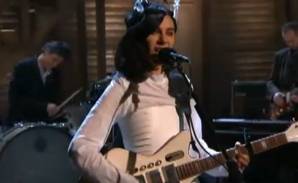 Last Night On Late Night: The Foo Fighters, Cee Lo Green, Jenny and Johnny, PJ Harvey (photo)