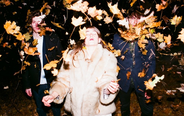 fenster-video-premiere-ifc