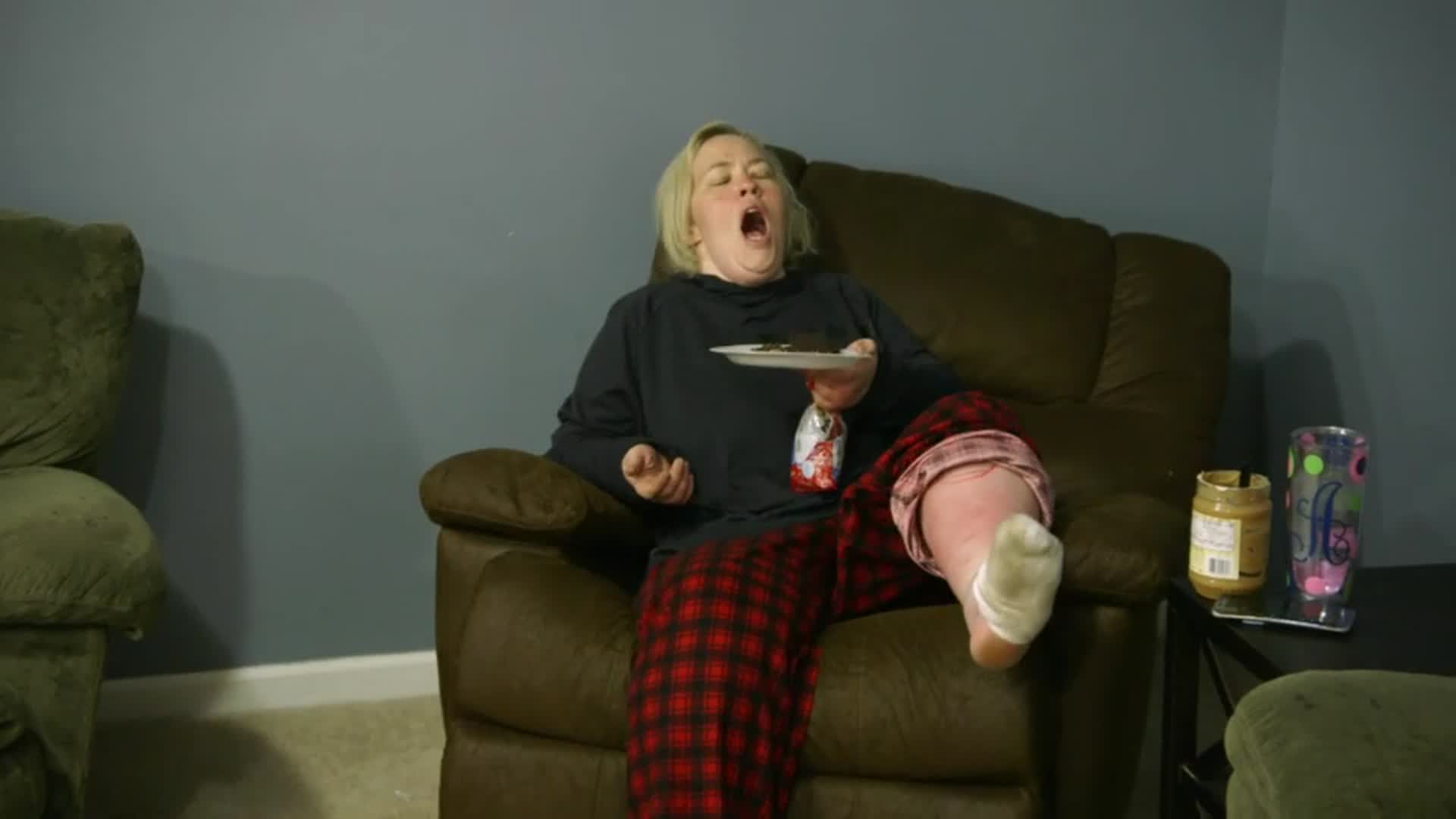 Mama June From Not to Hot Sneak Peek A Family in Crisis WE tv